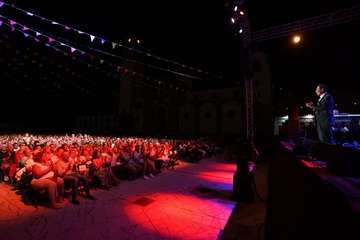  José Velez llena la plaza de Candelaria (Tenerife) con un concierto de dos horas/TA.